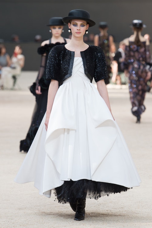 Chanel Couture Thu 2017_ELLEVN
