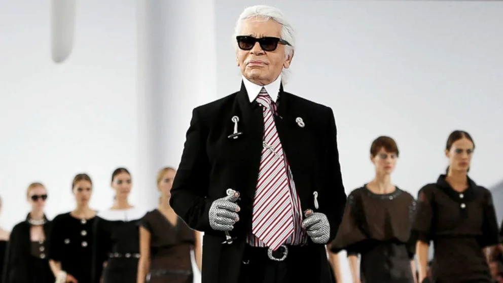 nhà thiết kế karl lagerfeld