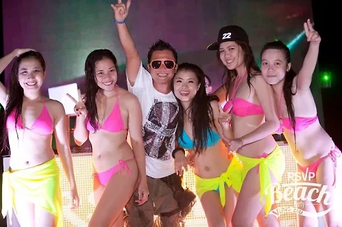 Tận hưởng kỳ nghỉ hè cực đỉnh tại RSVP BEACH PARTY 2016