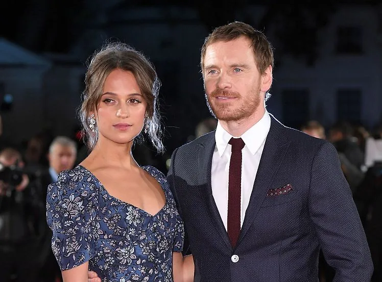 Alicia Vikander và Micheal Fassbender chính thức kết hôn Alicia Vikander và Micheal Fassbender chính thức kết hôn