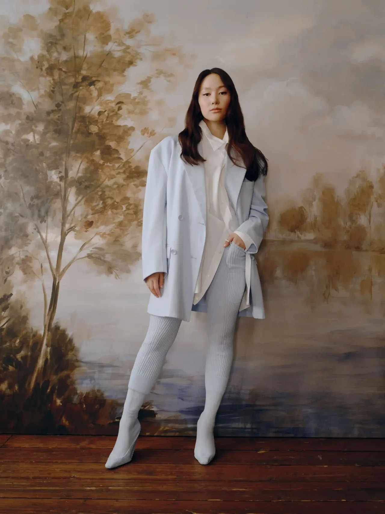 Nữ diễn viên người Úc gốc Hàn trong trang phục phong cách Preppy