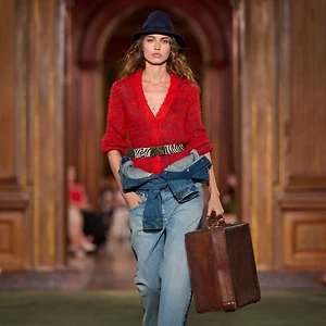 Louis Vuitton Cruise 2027: Câu chuyện “Pop Luxury” của hai thành phố