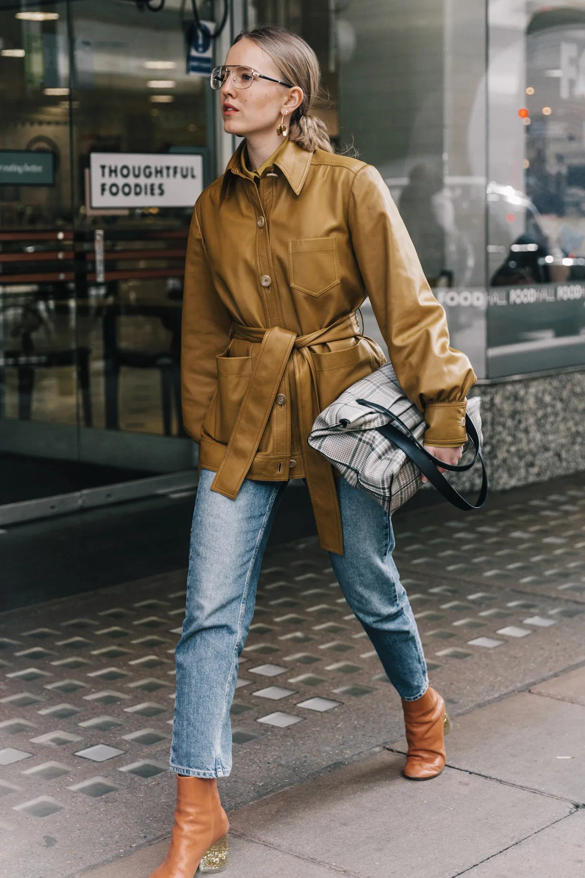 Những mẫu áo trench coat lên ngôi trong mùa mốt Thu – Đông 2018 35