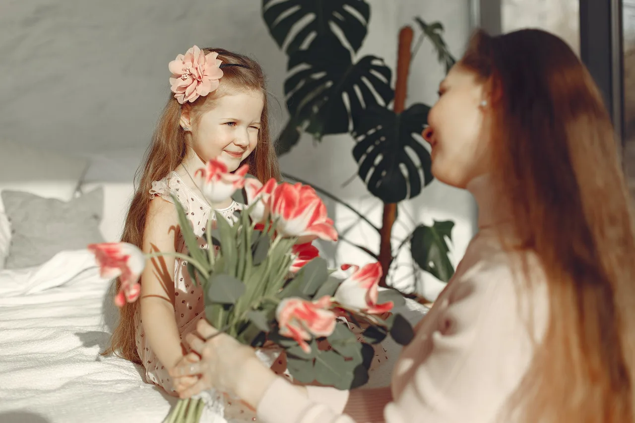 tặng hoa nhân dịp ngày của mẹ