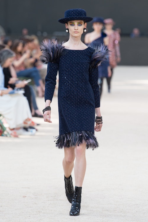 Chanel Couture Thu 2017_ELLEVN
