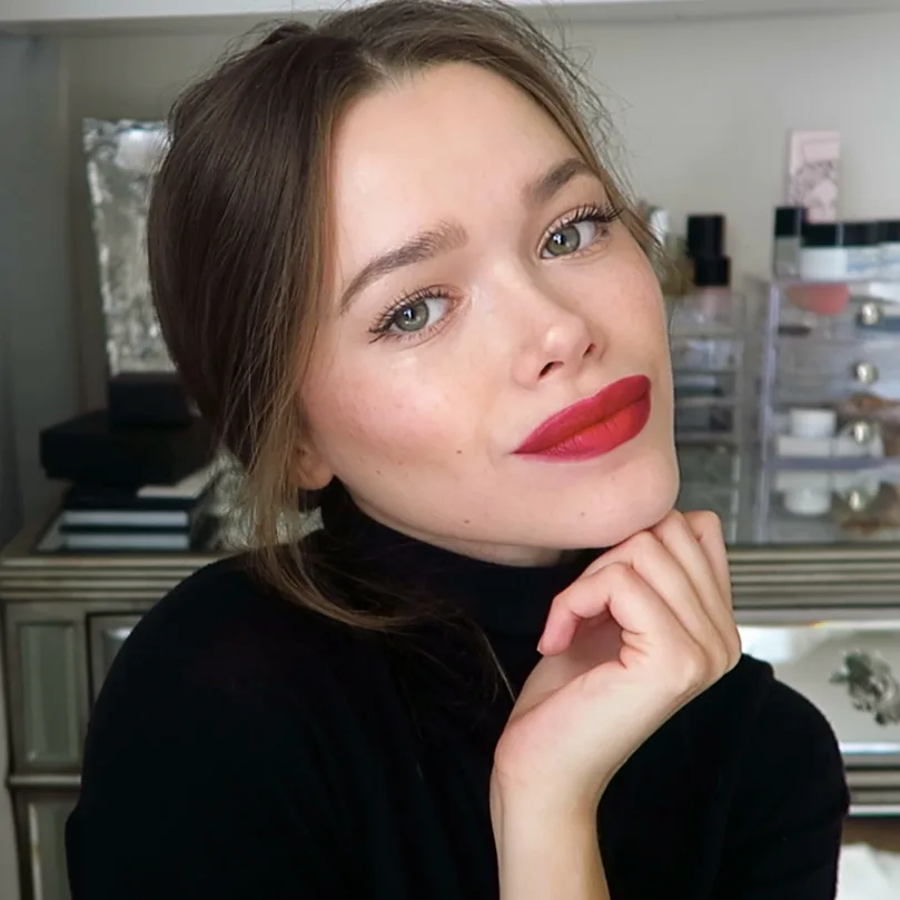 Valeria Lipovetsky - một người mẫu, người mẹ, chuyên gia dinh dưỡng và beauty blogger sở hữu kênh Youtube hơn triệu người đăng ký. Ảnh: Valeria Lipovetsky. Valeria Lipovetsky - một người mẫu, người mẹ, chuyên gia dinh dưỡng và beauty blogger sở hữu kênh Youtube hơn triệu người đăng ký. Ảnh: Valeria Lipovetsky.