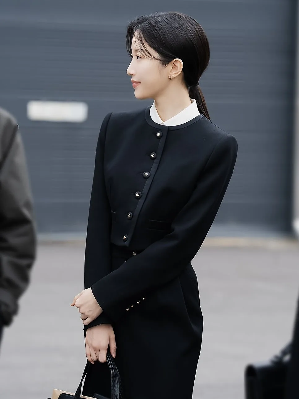 Phong thái chuyên nghiệp của Moon Ga Young trong Law and the City