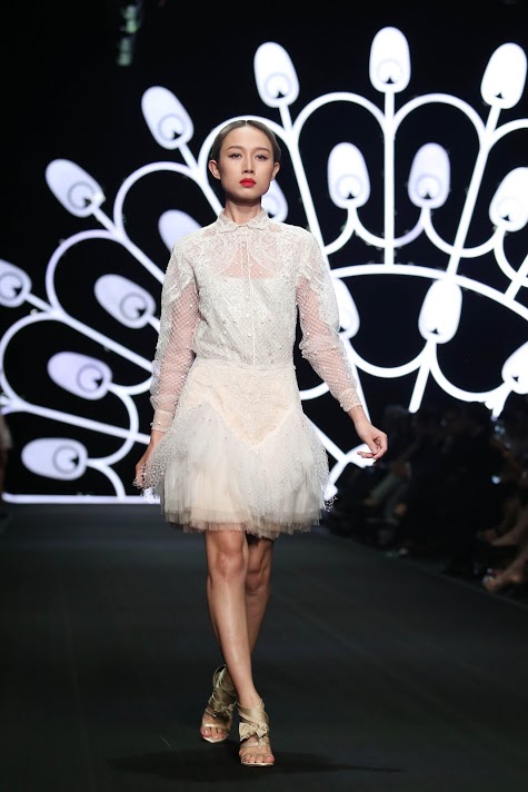 BST Haute Couture Thu-Đông 2015-16 của NTK Alexis Mabille 04