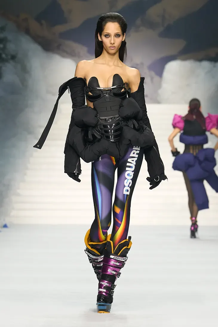 She Do Ski Boot