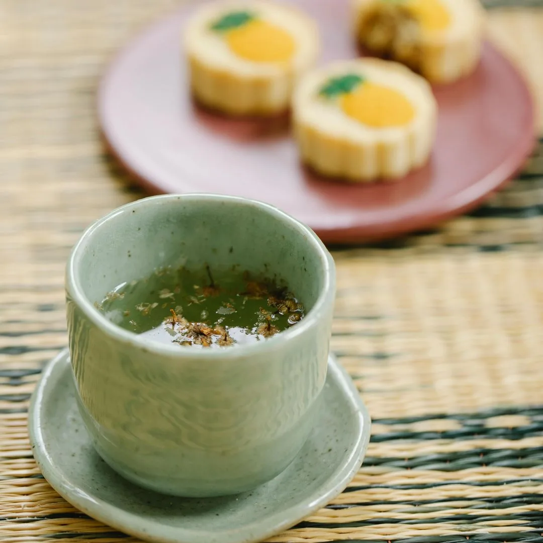 Tách trà xanh - nước uống đẹp da