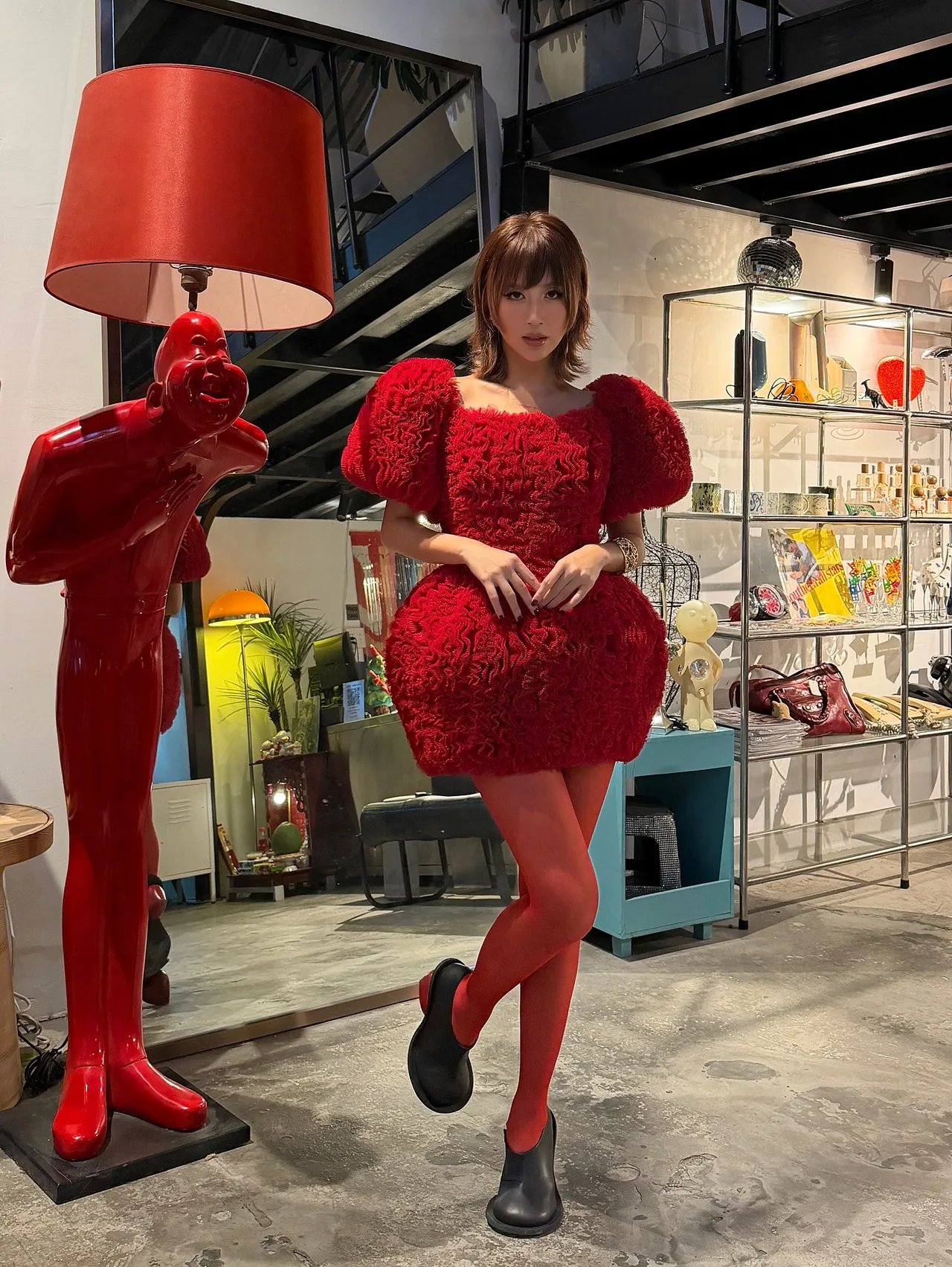 đầm đỏ bồng bềnh