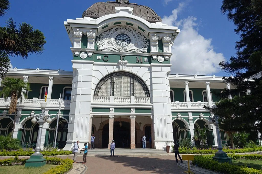 nhà ga đẹp 16