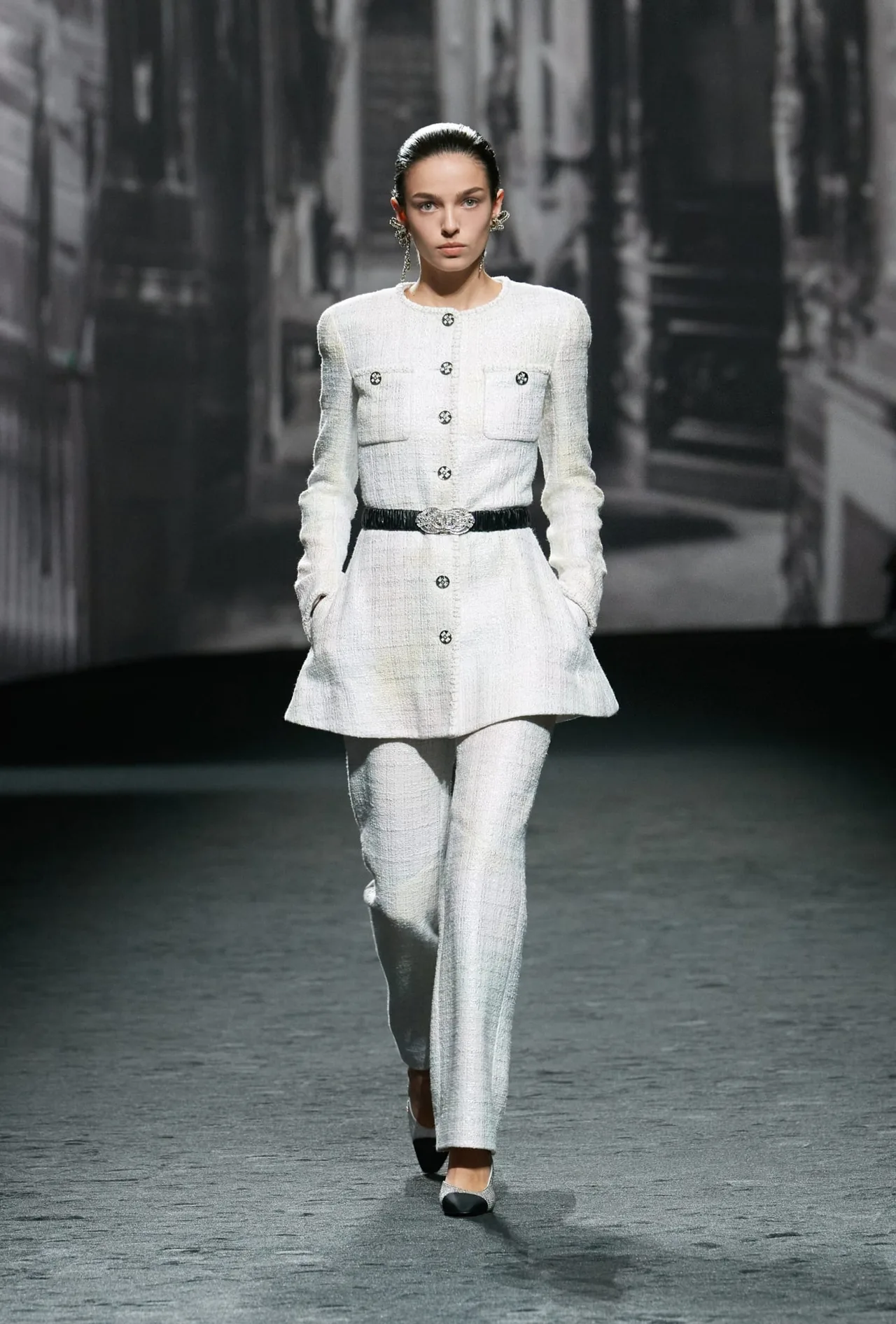 CHANEL Xuân Hè 2023 Ready to Wear look 4