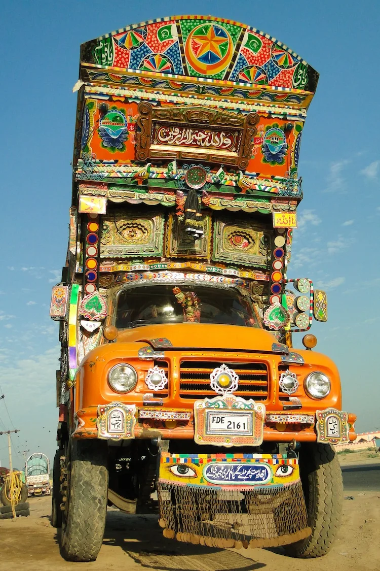 xe tải leng keng ở Pakistan 7