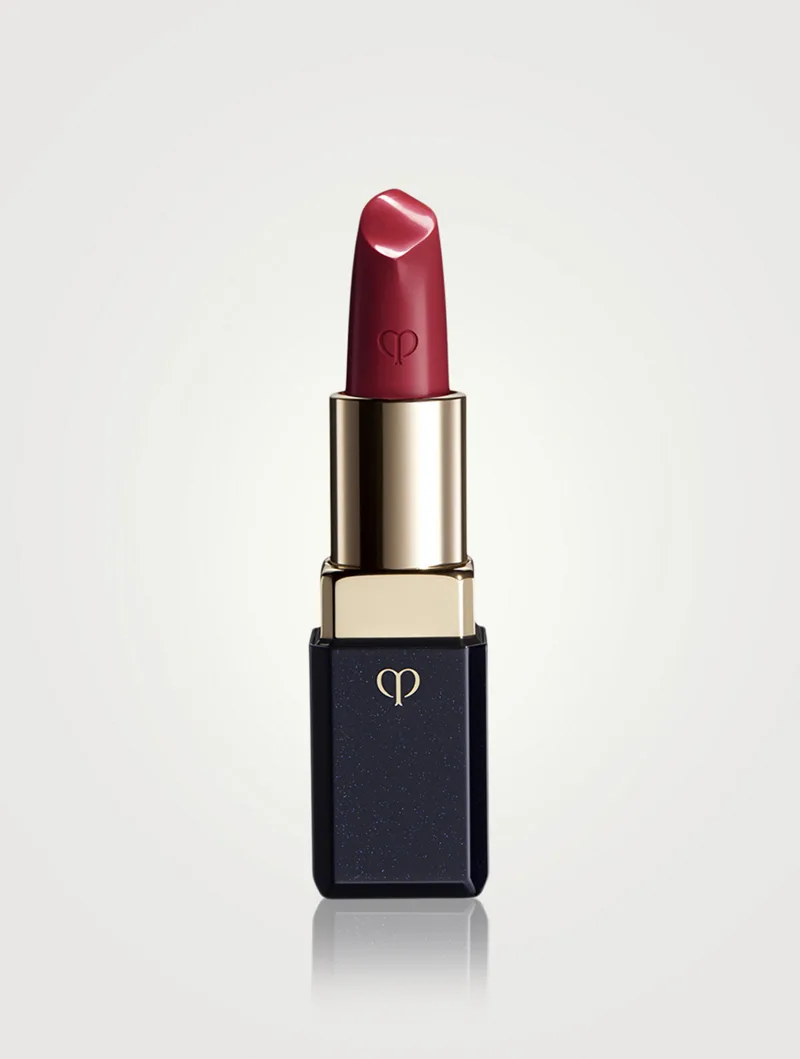 Cle de Peau Beauté Rouge À Lèvres Lipstick sở hữu màu sắc sống động, tinh tế cùng chất son mịn màng như lụa, là lựa chọn tuyệt vời cho các cô dâu. Cle de Peau Beauté Rouge À Lèvres Lipstick sở hữu màu sắc sống động, tinh tế cùng chất son mịn màng như lụa, là lựa chọn tuyệt vời cho các cô dâu.