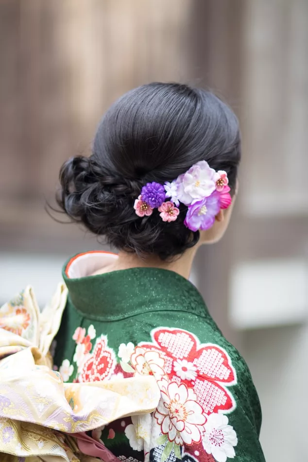phụ nữ Nhật mặc kimono chăm sóc tóc bằng nước vo gạo phụ nữ Nhật mặc kimono chăm sóc tóc bằng nước vo gạo