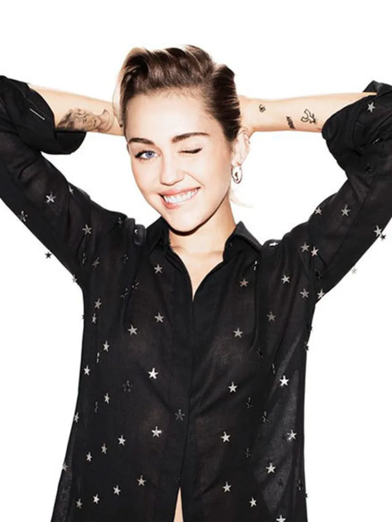 Tình yêu là món quà kì diệu đến với Miley Cyrus ELLE VN