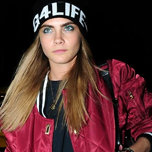 Bộ sưu tập áo khoác bomber của Cara Delevingne
