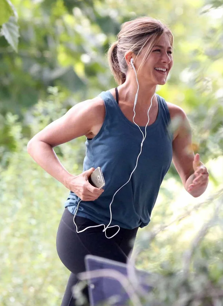 07 bí quyết giúp Jennifer Aniston vẫn quyến rũ chết người dù đã bước sang tuổi 50