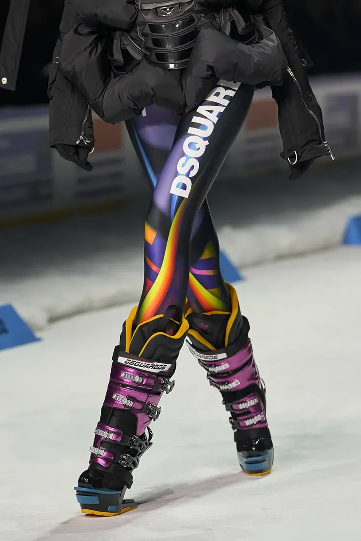 She Do Ski Boot
