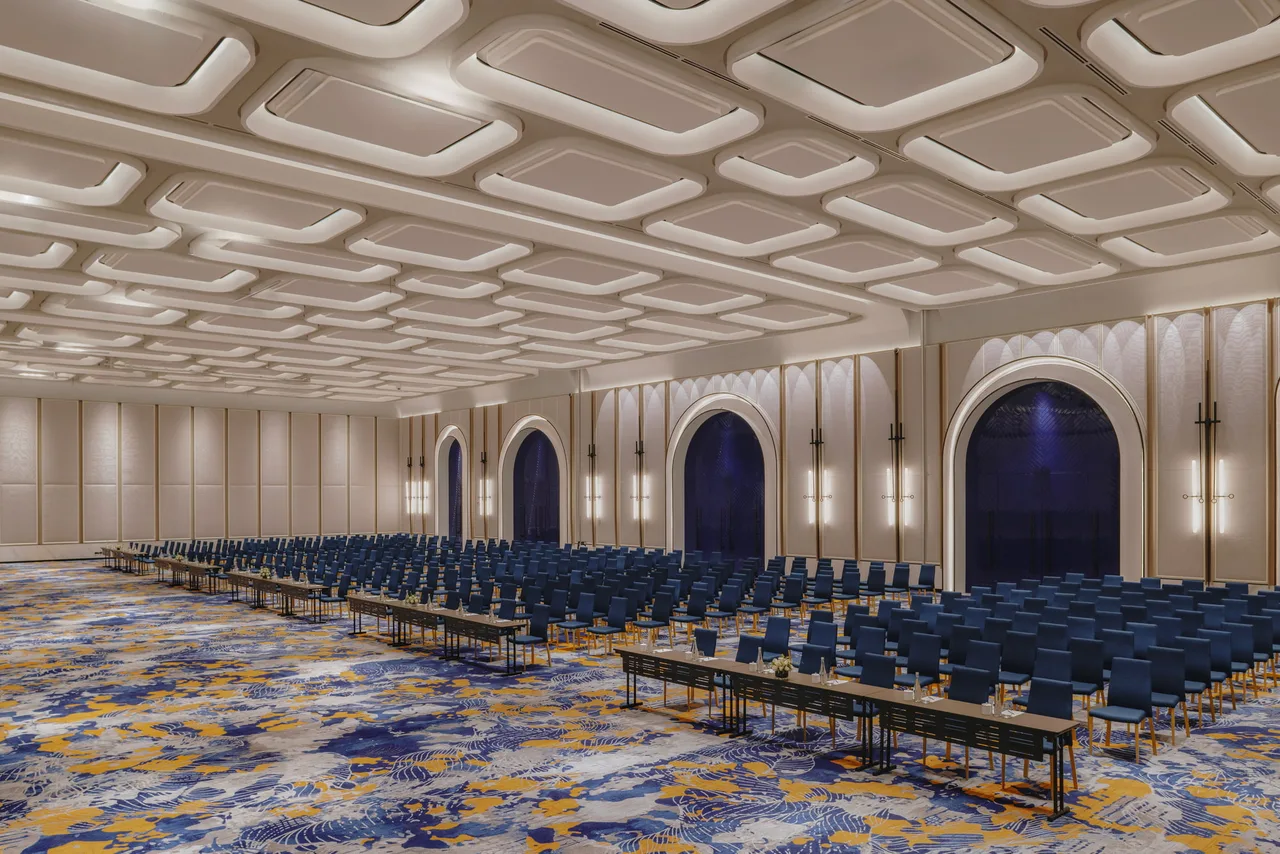 Phòng đại tiệc lớn nhất khu vực tại Fairmont Hà Nội.