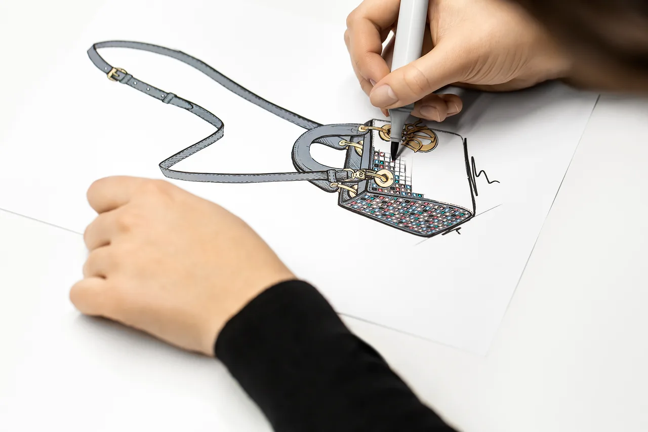 bản vẽ túi Lady Dior đính đá