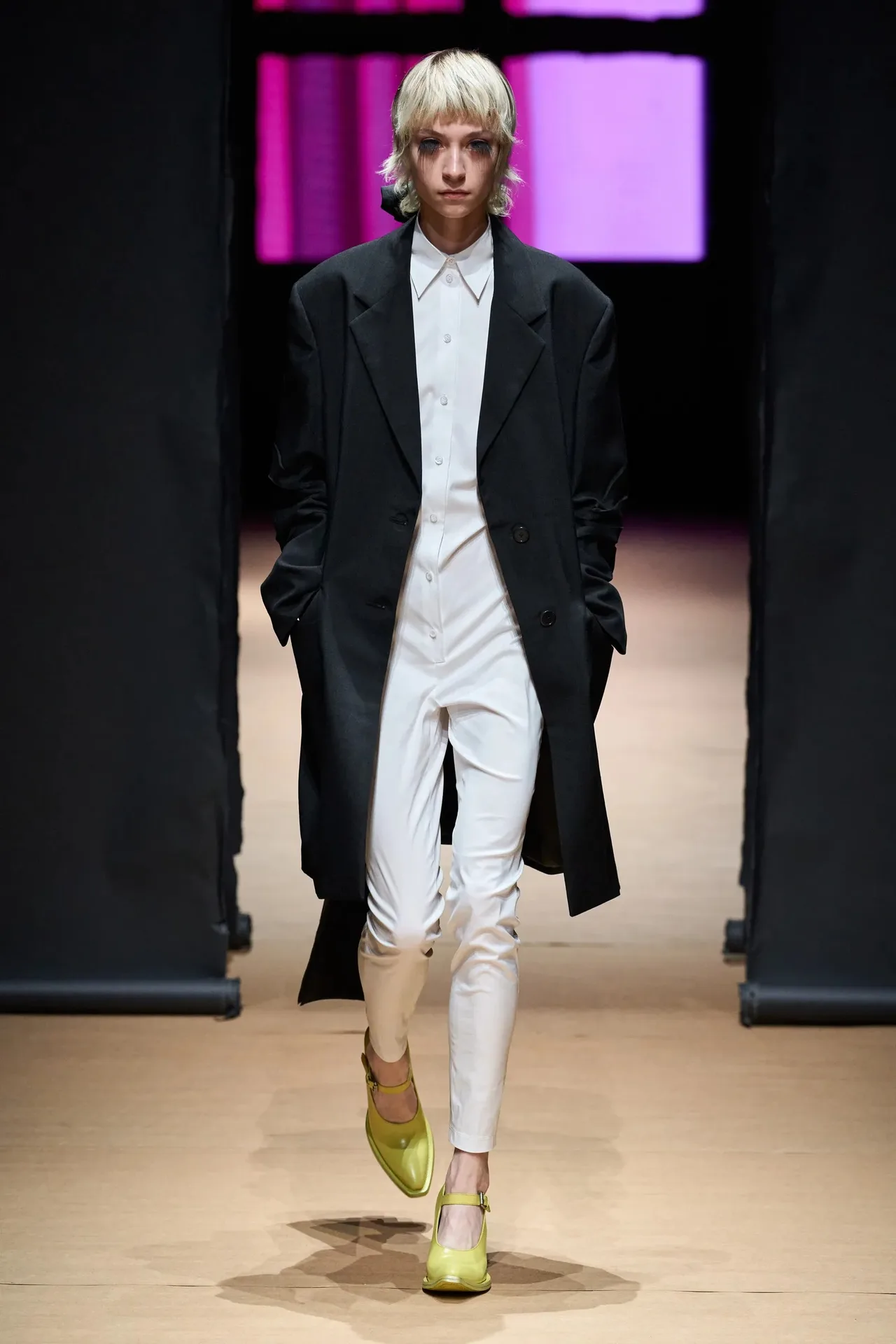 Prada Xuân Hè 2023 look 55