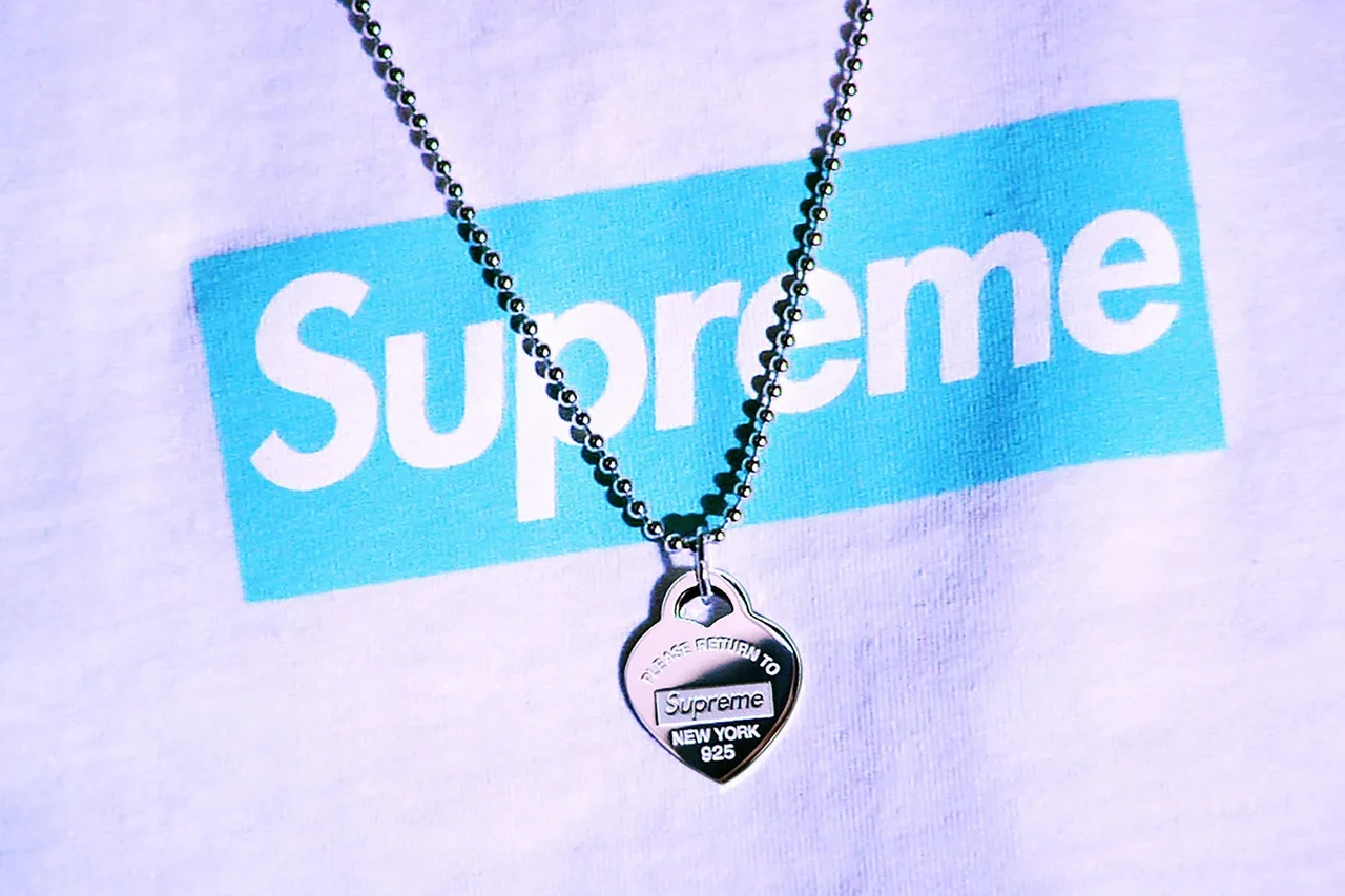 Tiffany & Co. x Supreme áo thun