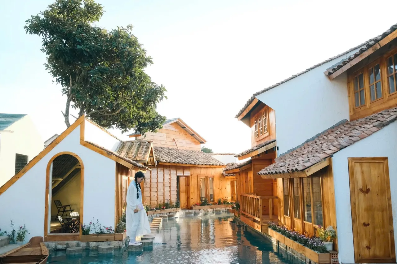Floating Town mang vẻ đẹp mộc mạc, thư thái và đậm chất thơ
