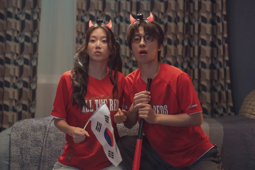 Không Còn Chúng Ta do Kim Do-young đạo diễn, với sự tham gia của Koo Kyo-hwan và Moon Ga-young