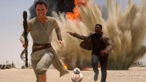 Một cảnh gay cấn trong bộ phim Star Wars: The Force Awakens