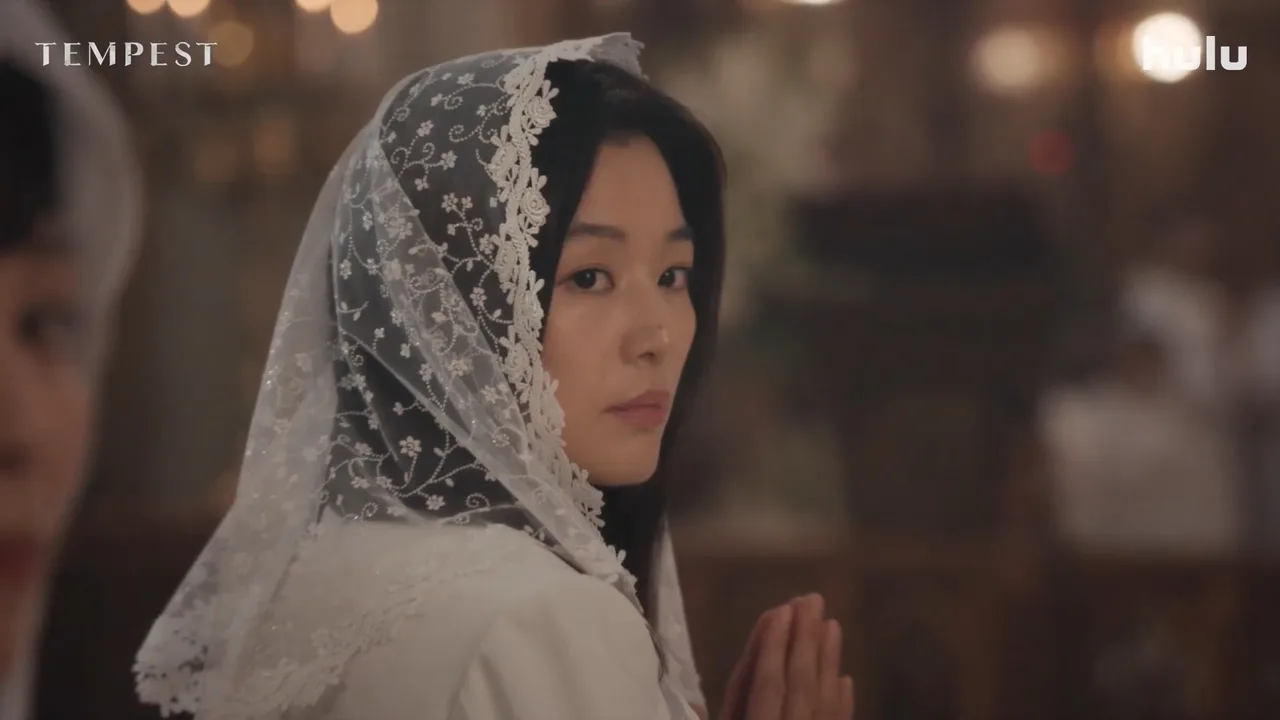 Thời trang Jun Ji-hyun trong "Tempest"