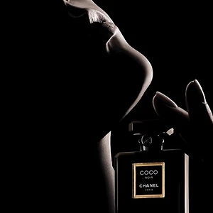 Karlie Kloss trở thành gương mặt mới cho nước hoa Chanel