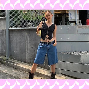 Quần đùi denim và công thức casual chic đơn giản mà mới lạ