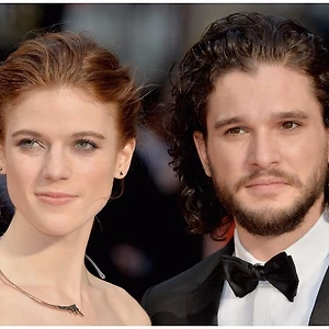 Biên niên sử chàng Jon Snow Kit Harington và nàng Ygritte Rose Leslie của Game of Thrones
