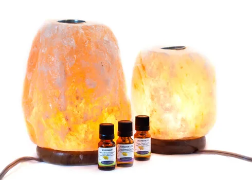 Leah-029saltlamp