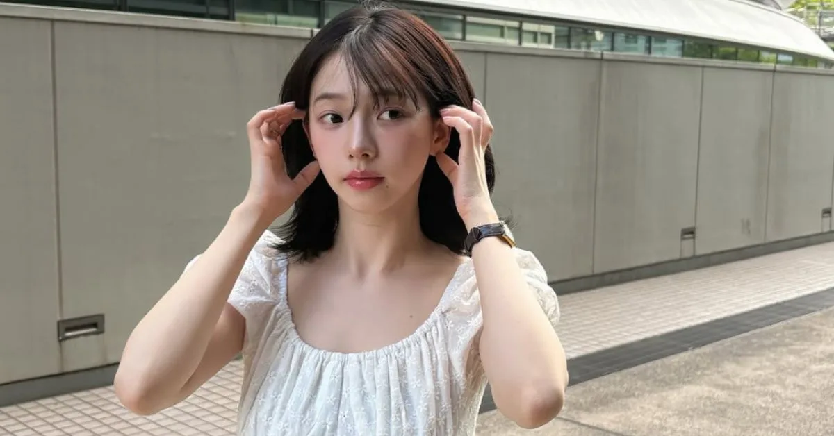 Phụ nữ với mái tóc bồng bềnh chuẩn salon nhờ các bí quyết và cách làm phồng tóc hiệu quả tại nhà.