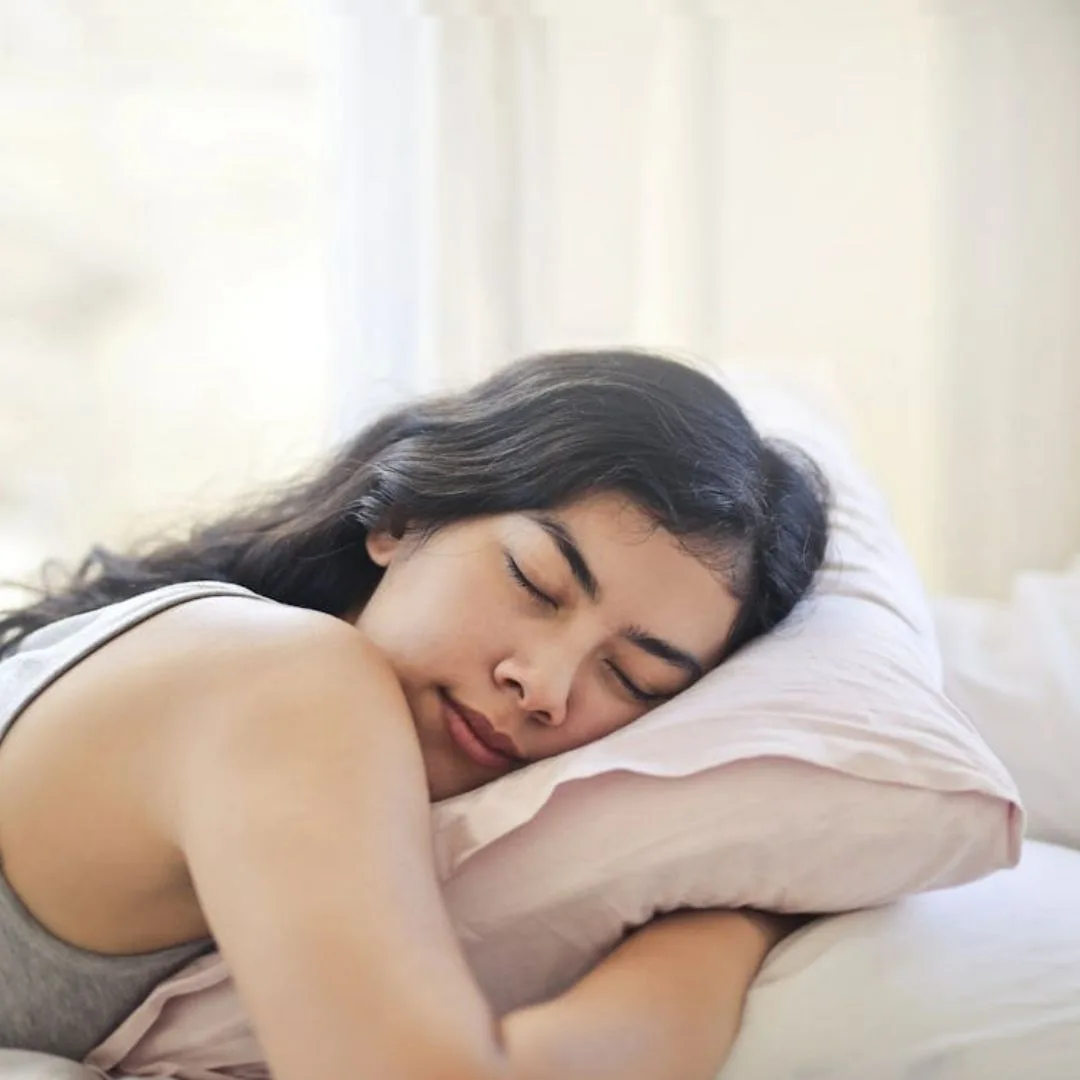 Chăn gối cần được làm sạch thường xuyên để ngăn gàu