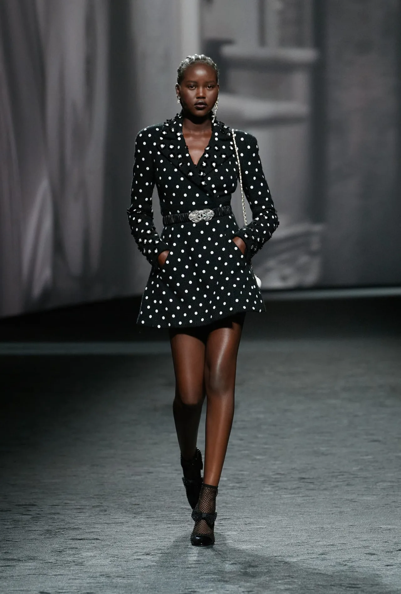 CHANEL Xuân Hè 2023 Ready to Wear look 9