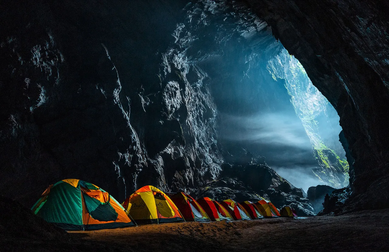 Sơn Đoòng ngủ qua đêm tại hang động Sơn Đoòng ngủ qua đêm tại hang động