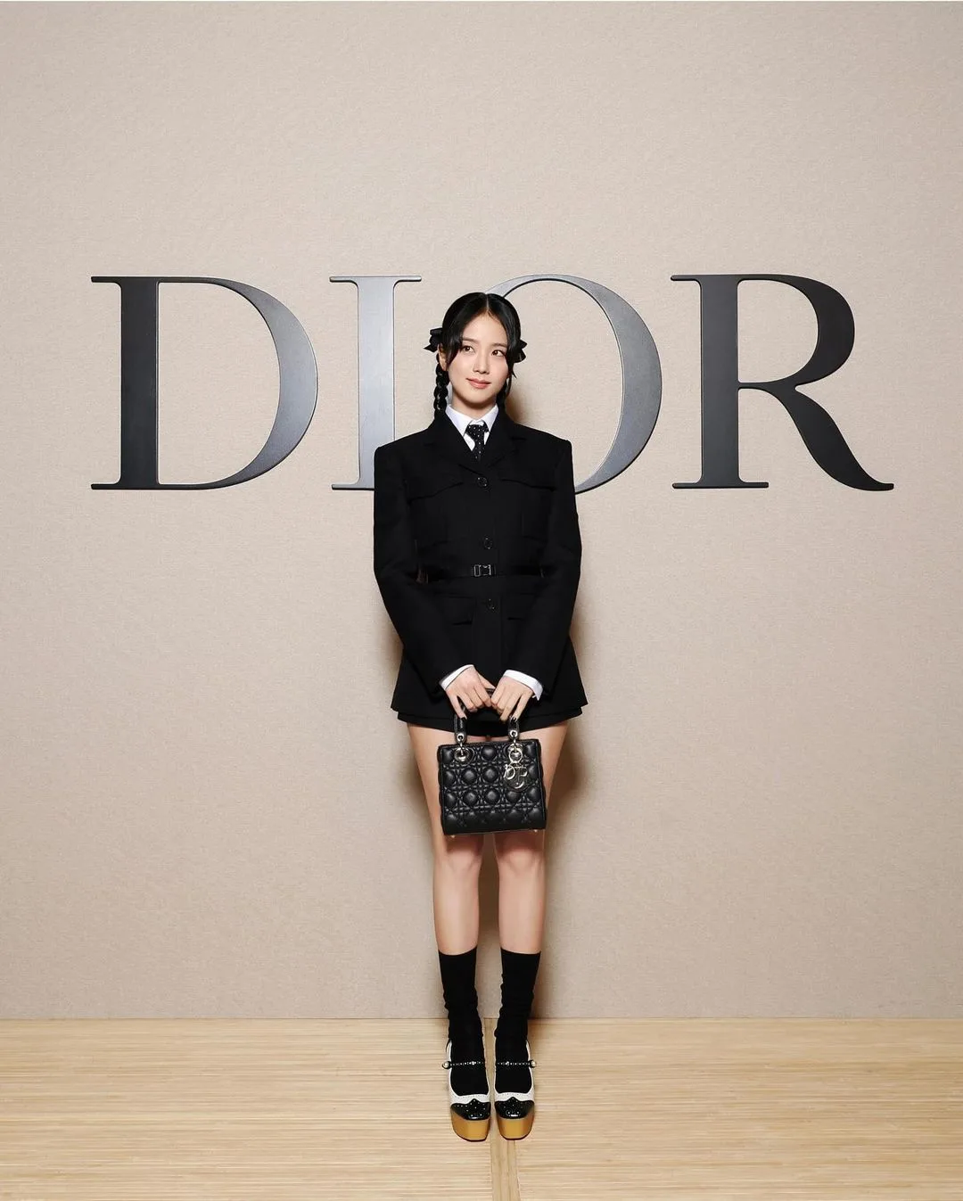 sooyaaa__ diện vest Blackpink