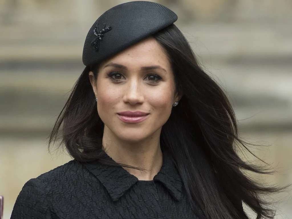 Meghan Markle son môi đỏ 7 Meghan Markle son môi đỏ 7