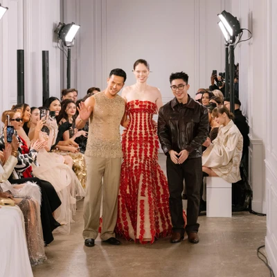 BST "Cành Vàng Lá Ngọc" ẩn chứa cảm hứng Việt của PHAN HUY tại Paris Haute Couture Week