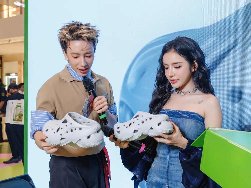 người nổi tiếng tại sự kiện Crocs