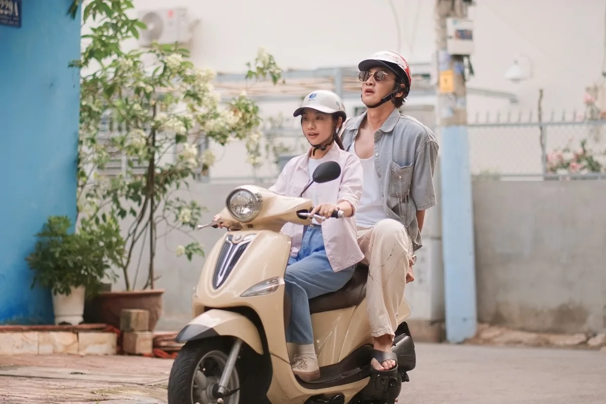 Chuyện tình xuyên biên giới Lee Kwang Soo và Hoàng Hà trong Tay Anh Giữ Một Vì Sao