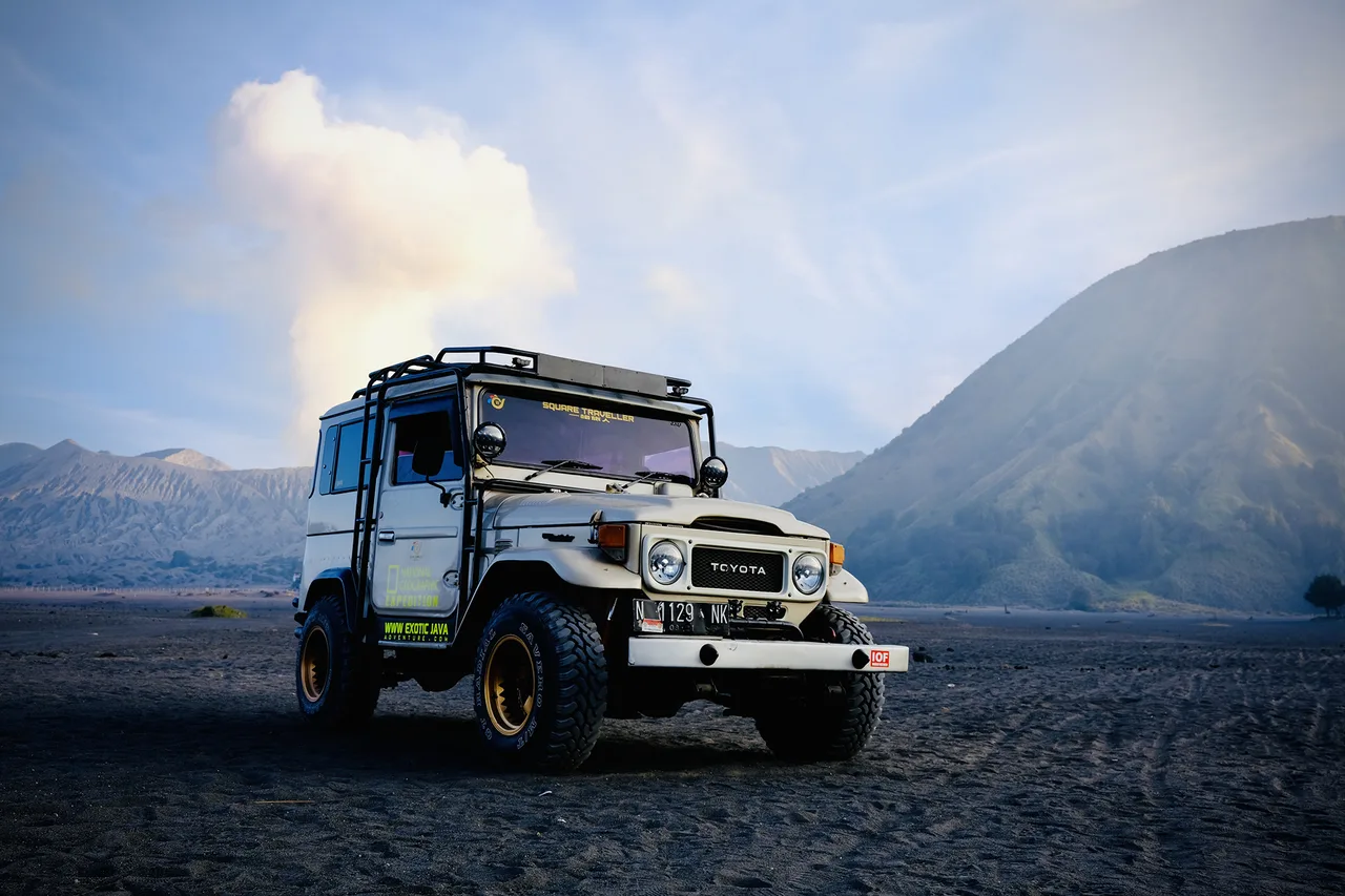du lịch xe jeep địa hình du lịch xe jeep địa hình