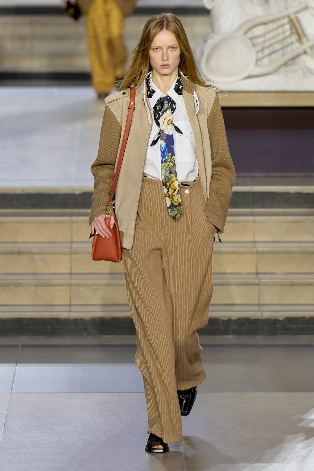 Louis Vuitton Thu Đông 2022 look 3