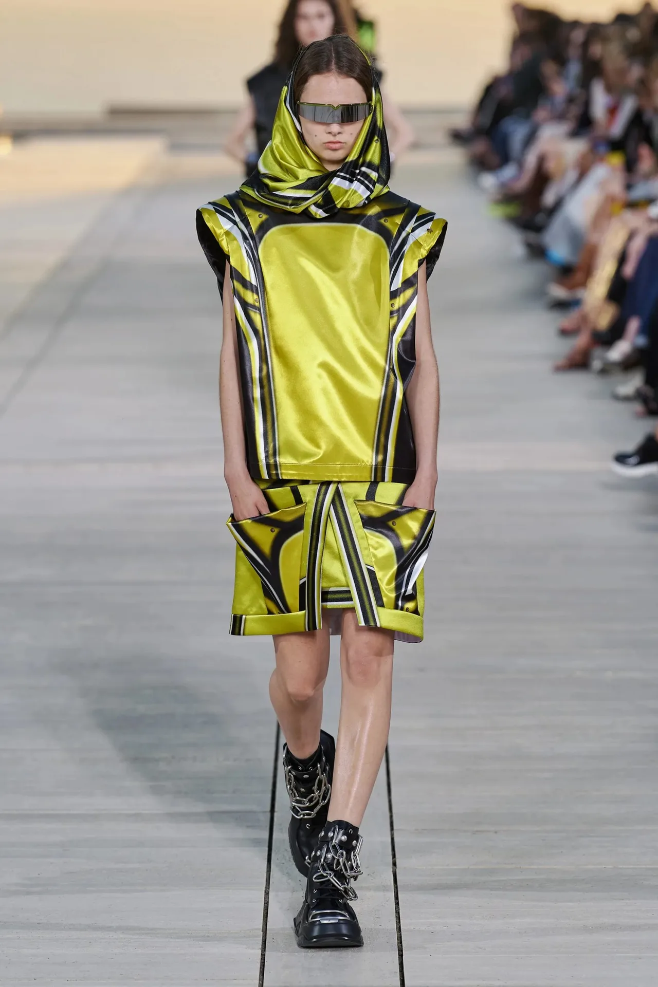 Louis Vuitton Cruise 2023 look 34