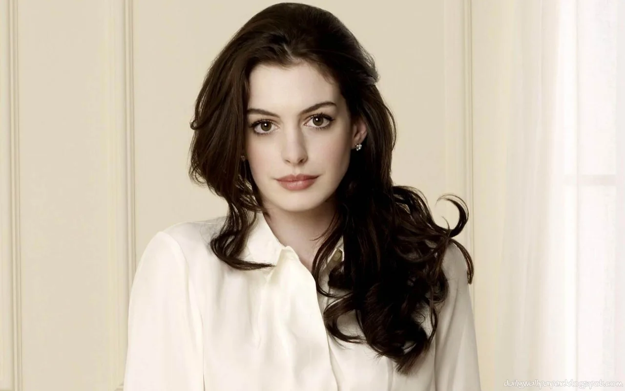 ELLE Beauty Calendar: Cảm hứng trang điểm cùng nữ diễn viên Anne Hathaway (13/11 - 19/11) ELLE Beauty Calendar: Cảm hứng trang điểm cùng nữ diễn viên Anne Hathaway (13/11 - 19/11)