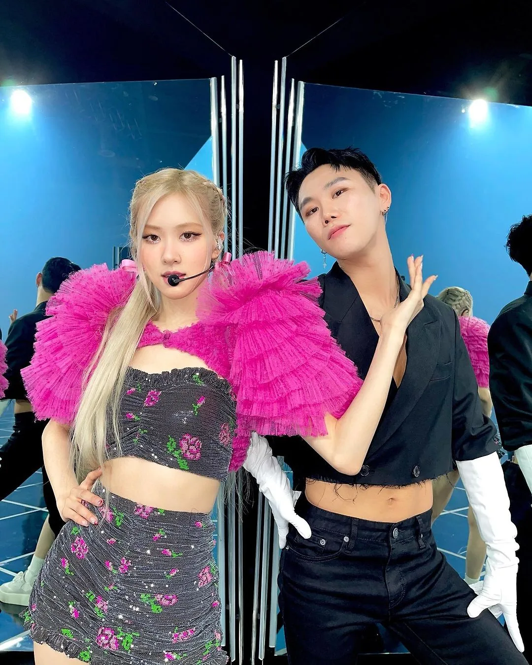 Rosé cùng dancer